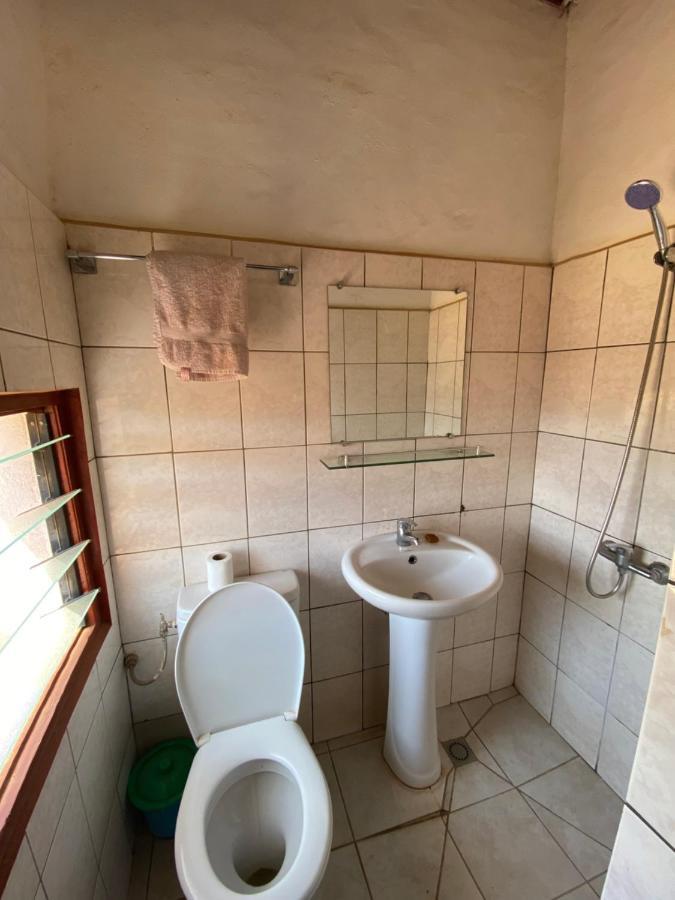 Lycee Picot De Cloriviere Dont Les Revenus Financent L'Education Des Eleves Leilighet Antsirabe Eksteriør bilde
